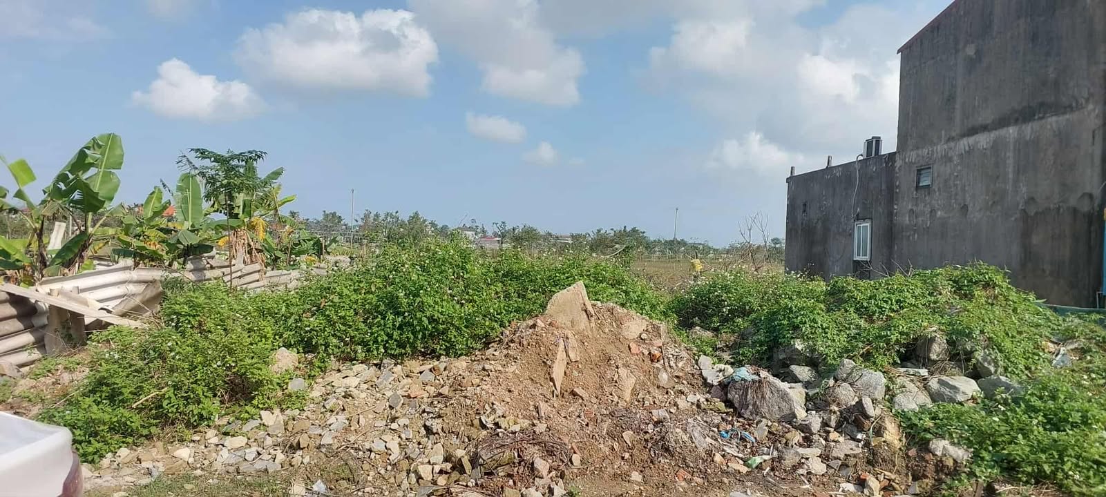 Đất nền Trần Phú, Hà Tĩnh 147m² giá 2 tỷ - Sổ đỏ chính chủ, vị trí đẹp!