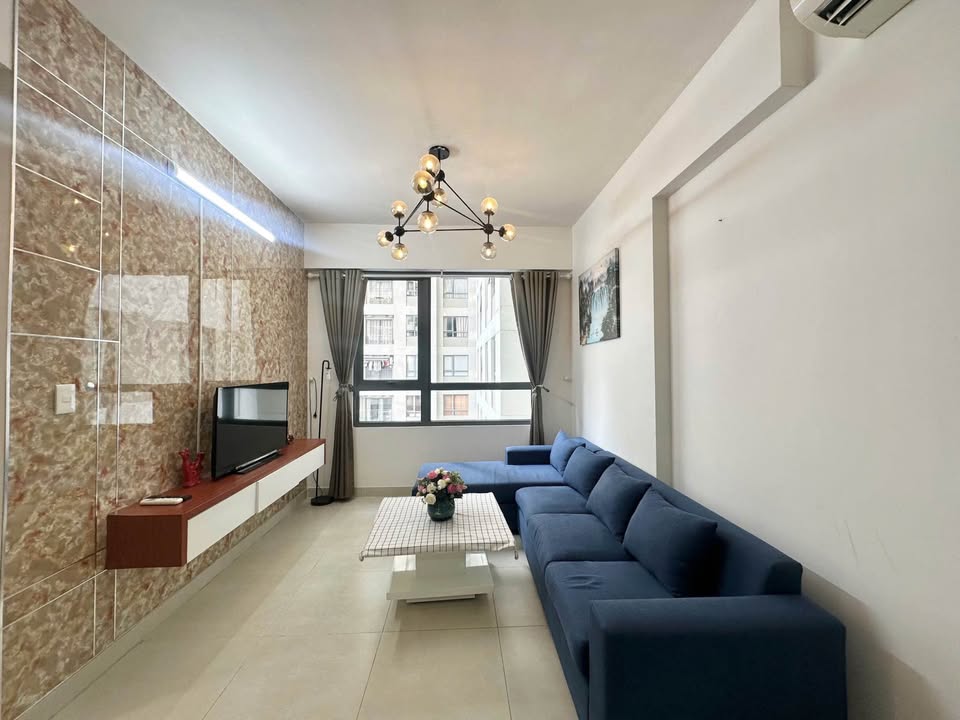 Căn hộ Masteri Thảo Điền 70m² giá 20 triệu - Đầy đủ nội thất, view hồ bơi thoáng mát!