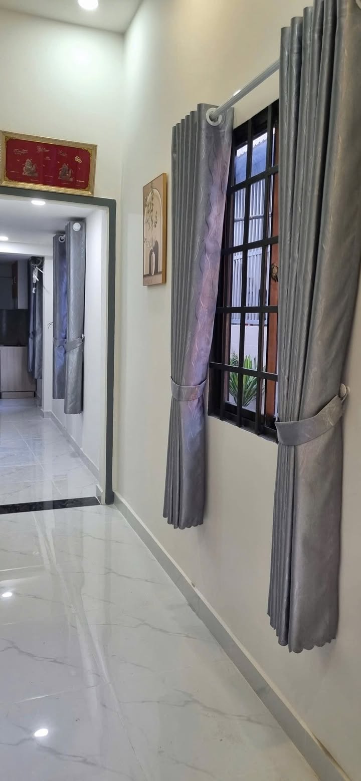 Nhà phố Tân Phú, Thủ Đức 33m² giá 3.85 tỷ - Đường xe hơi, vị trí đẹp!