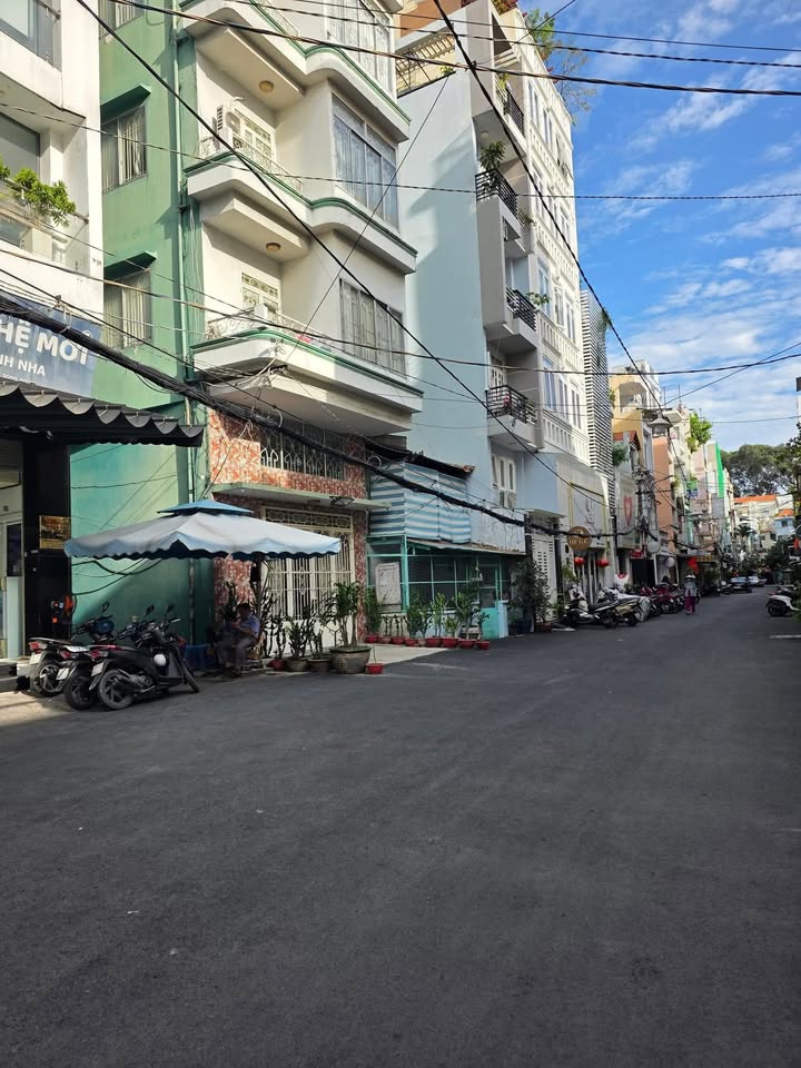 Nhà VIP Nguyễn Đình Chiểu, Quận 3, 42m², giá 12 tỷ - Đầu tư sinh lời ngay!