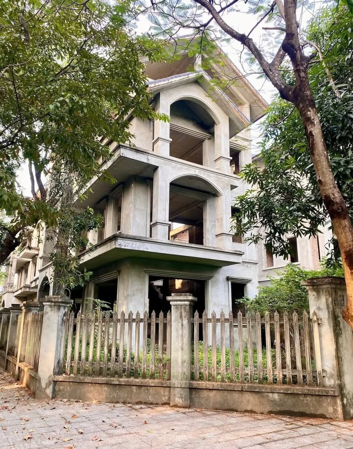 Biệt thự góc Phương Viên Hoài Đức 317m² giá tốt - Đầu tư sinh lời mạnh mẽ!