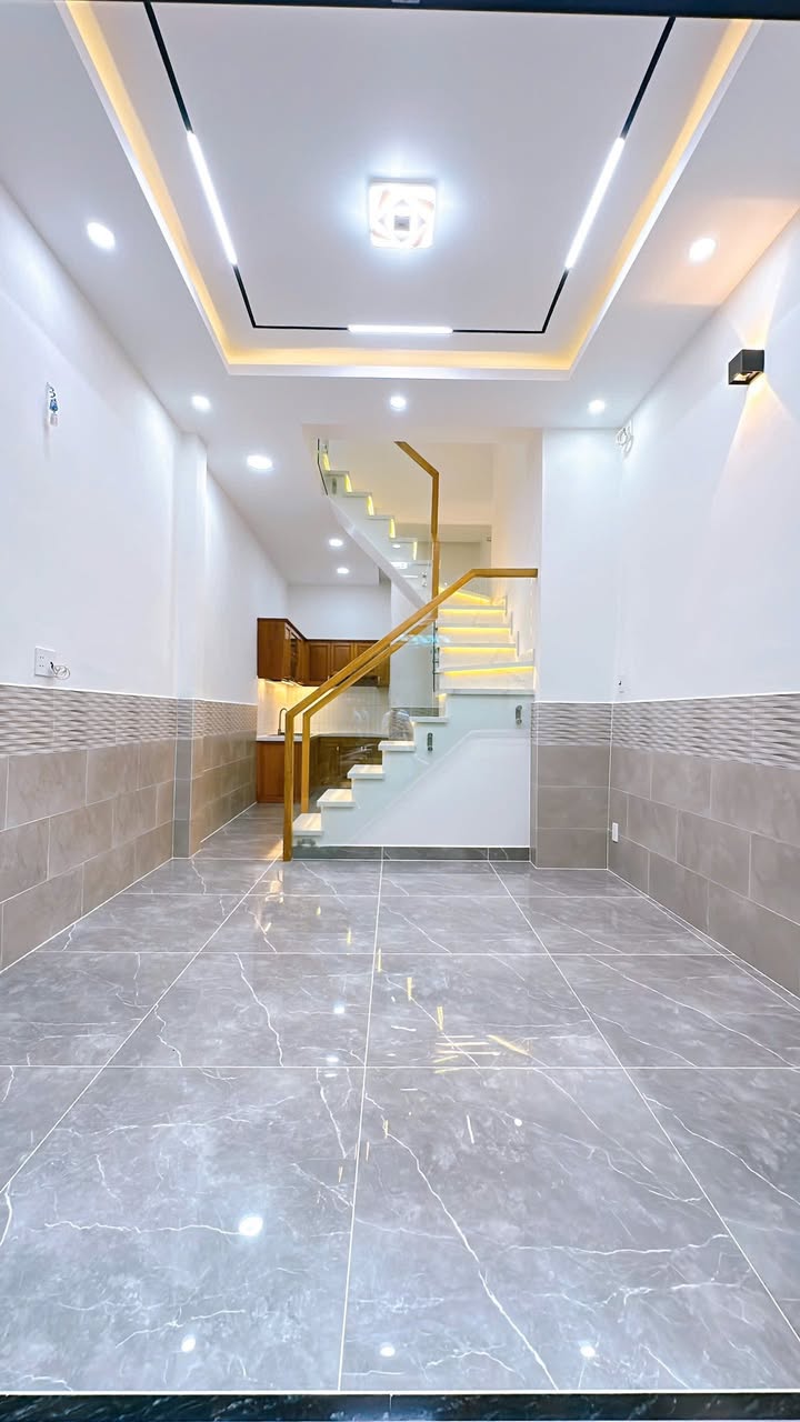 Nhà phố Khánh Hội Q4 21m² giá 4.799 tỷ - Nhà mới 100% sẵn sàng vào ở!