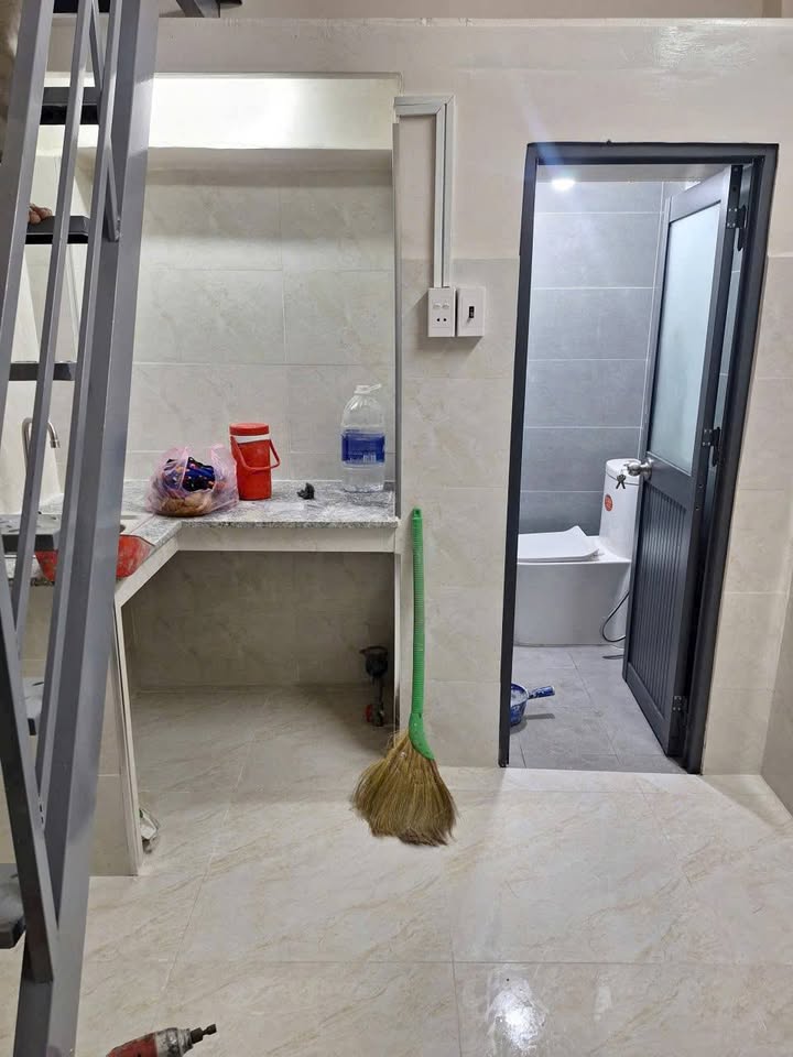 Nhà nguyên căn cho thuê đường Hồ Thị Kỷ, quận 10, diện tích 12m² - Sạch đẹp, giá chỉ 4 triệu!