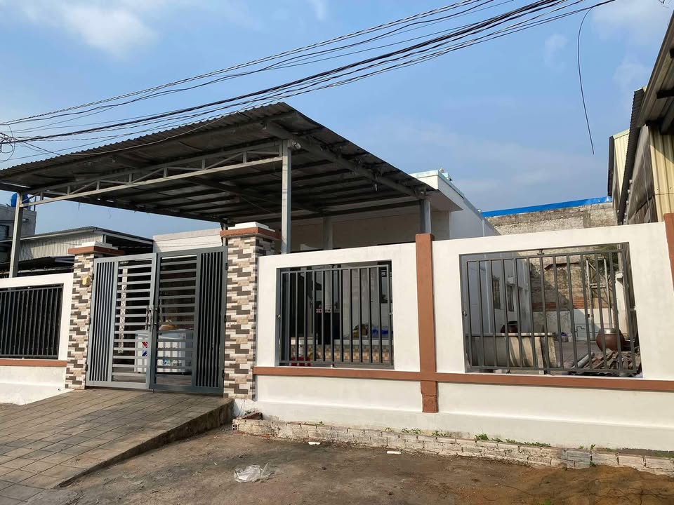 Đất nền xã Bình Thắng, Bến Tre 330m² giá 376.2 triệu - Sổ hồng chính chủ, tiện nghi đầy đủ!