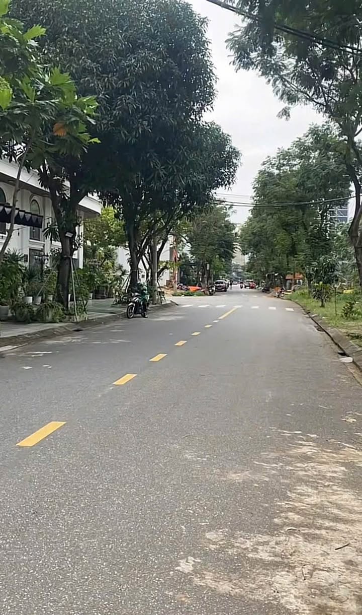 Đất nền Đinh Thị Hoà, Sơn Trà 87m² giá 15 tỷ - Vị trí siêu tiềm năng gần biển!