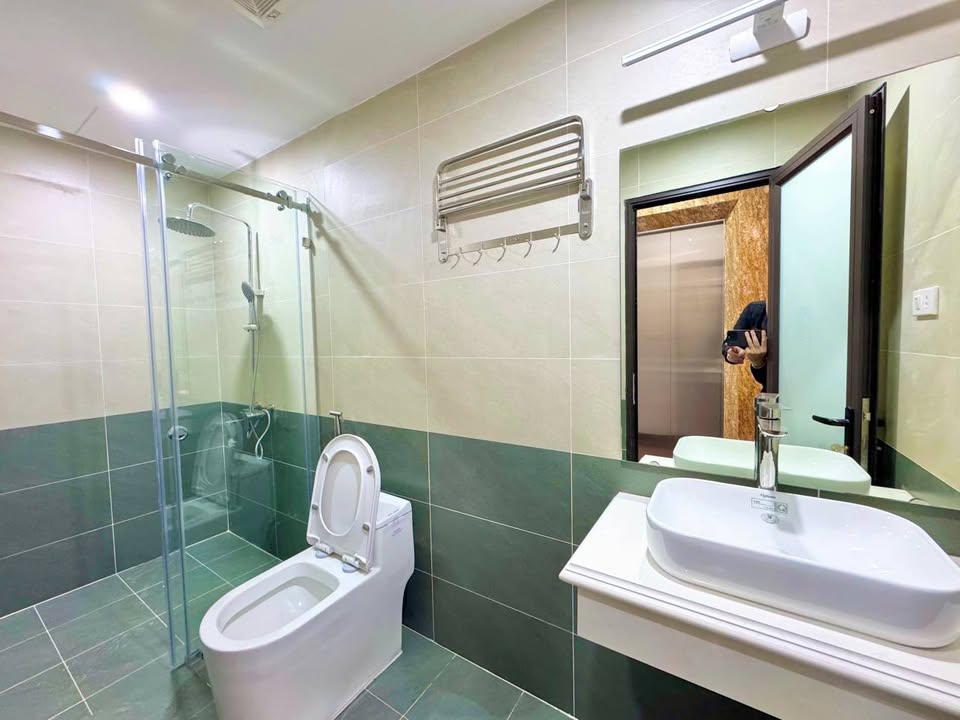 Nhà Xuân Đỉnh 40m² giá thỏa thuận - Nhà mới, thang máy, tiện ích đầy đủ!