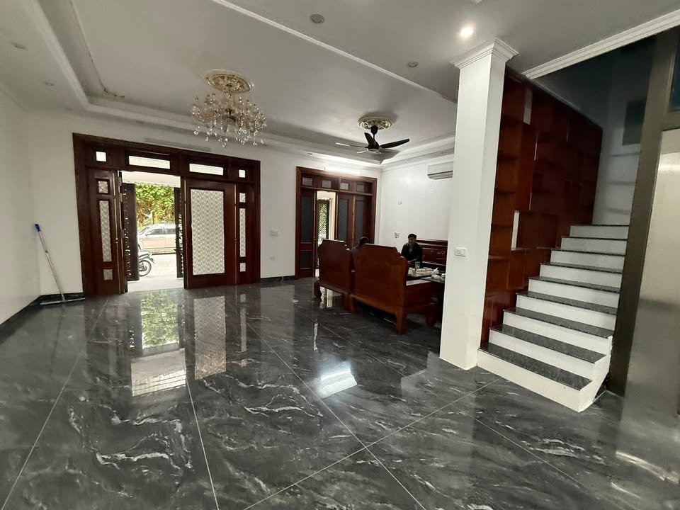 Nhà cho thuê 4 tầng đường Lý Thái Tổ, Bắc Ninh 200m² - Full nội thất, giá 50 triệu