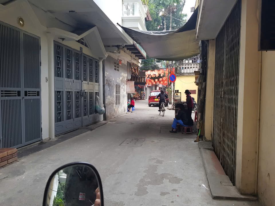 Nhà phố Vũ Thạnh, Đống Đa 44m² giá 12.6 tỷ - Ngõ ô tô vào tận nhà!