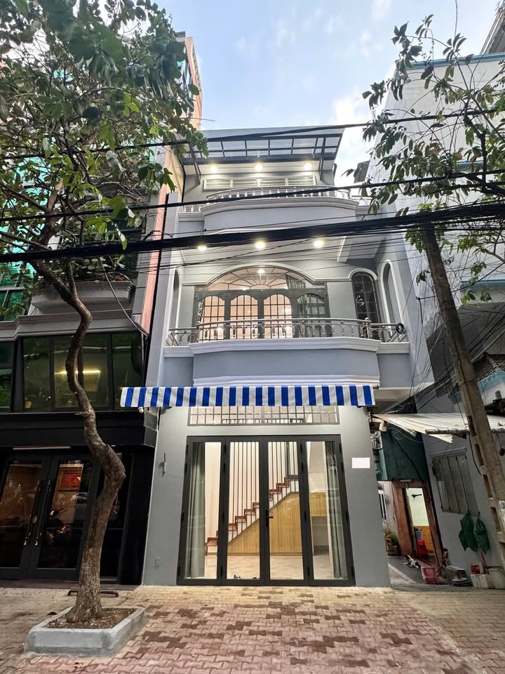 Nhà mặt tiền phường Trấn Biên 15,5m² giá chỉ 10 triệu - Mới keng 100%!