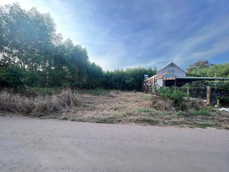 Đất nền Xuân Tâm - Trảng Táo 180m² giá 1.1 tỷ - Xây nhà ở lý tưởng!