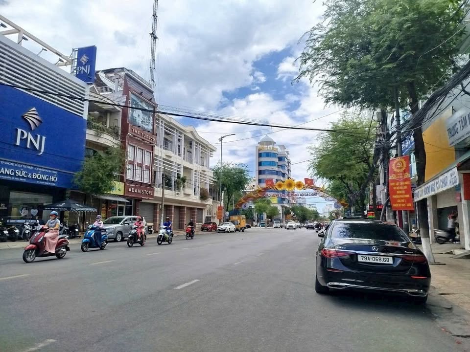 Nhà mặt tiền đường Thái Nguyên, Nha Trang 93.83m² giá 22 tỷ - Đầu tư sinh lời ổn định!