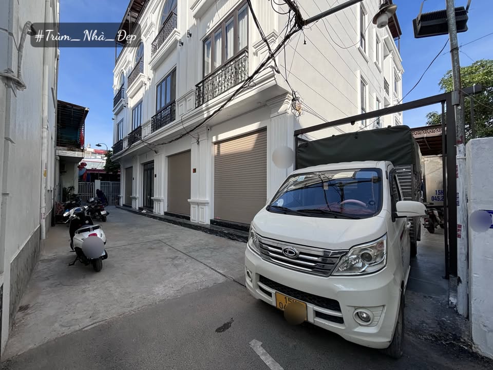 Nhà ngõ 282 Đà Nẵng, Vạn Mỹ 45m² giá 3,35 tỷ - Đỗ ô tô ngay cửa!