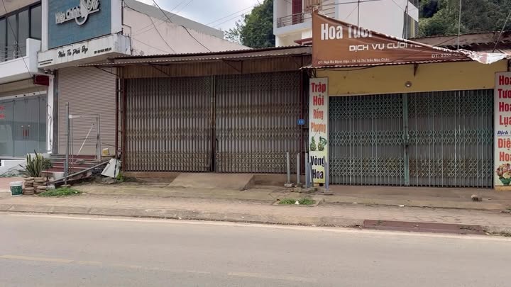 Nhà cấp 4 tại Tiểu khu 10 cũ, Mộc Châu 360m² - Chính chủ bán gấp!