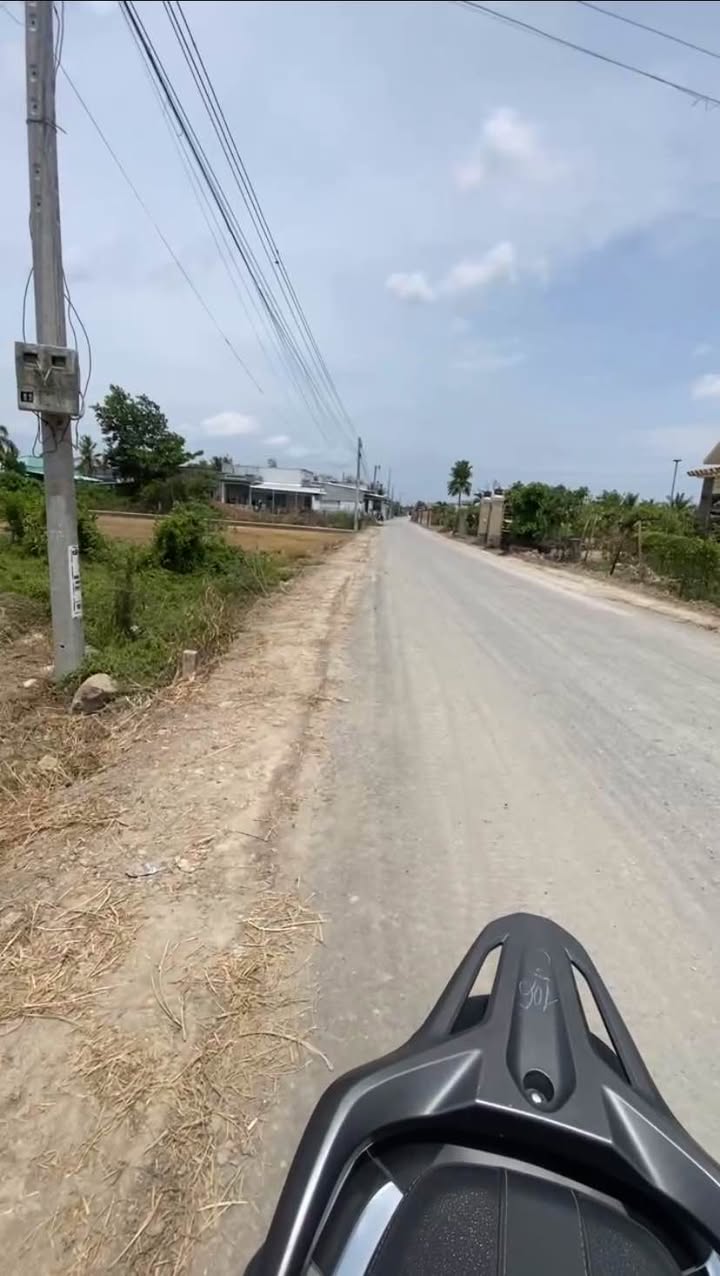 Đất mặt tiền đường xe hơi Mỹ Lệ, Cần Đước 200m² giá 2.5 tỷ - Cơ hội đầu tư lý tưởng!