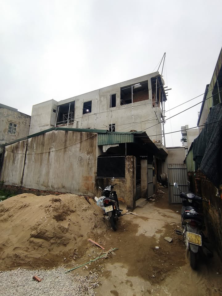 Nhà 3 tầng xây mới tại Phú Xuân, Thái Bình - Giá chỉ 1.52 tỷ, sẵn sàng vào ở!