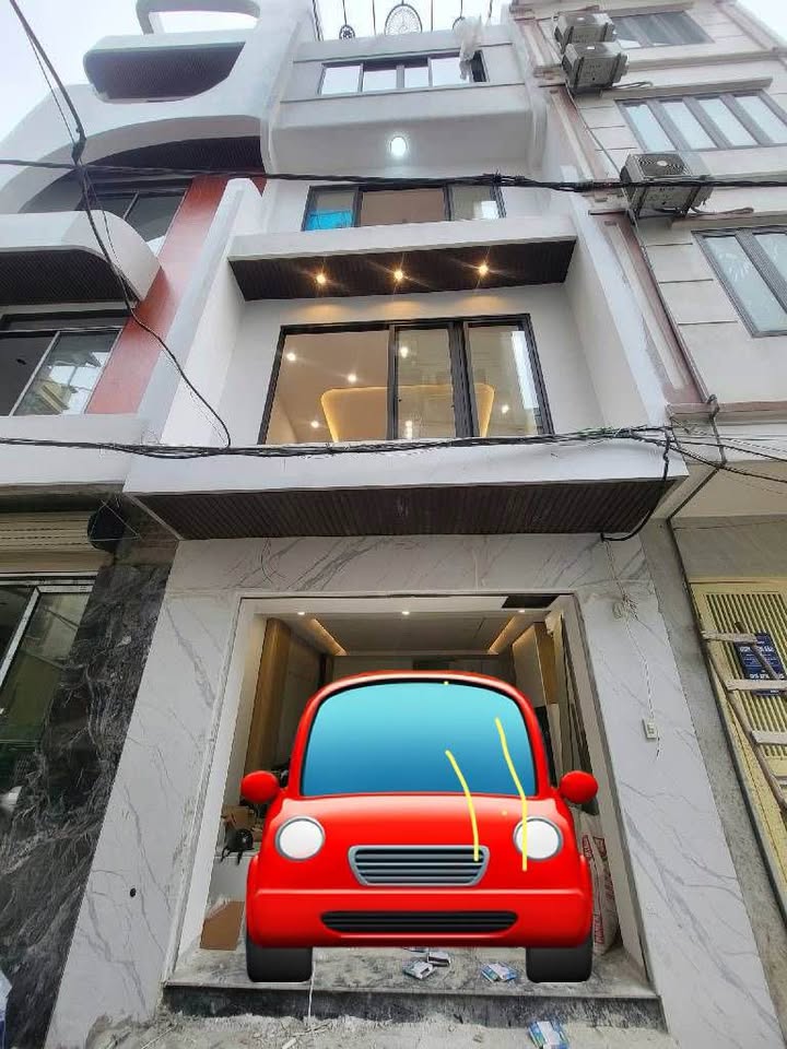 Nhà 5 tầng đường Ngô Xuân Quảng, Gia Lâm 36m² giá 8 tỷ - Thiết kế đẹp, thang máy