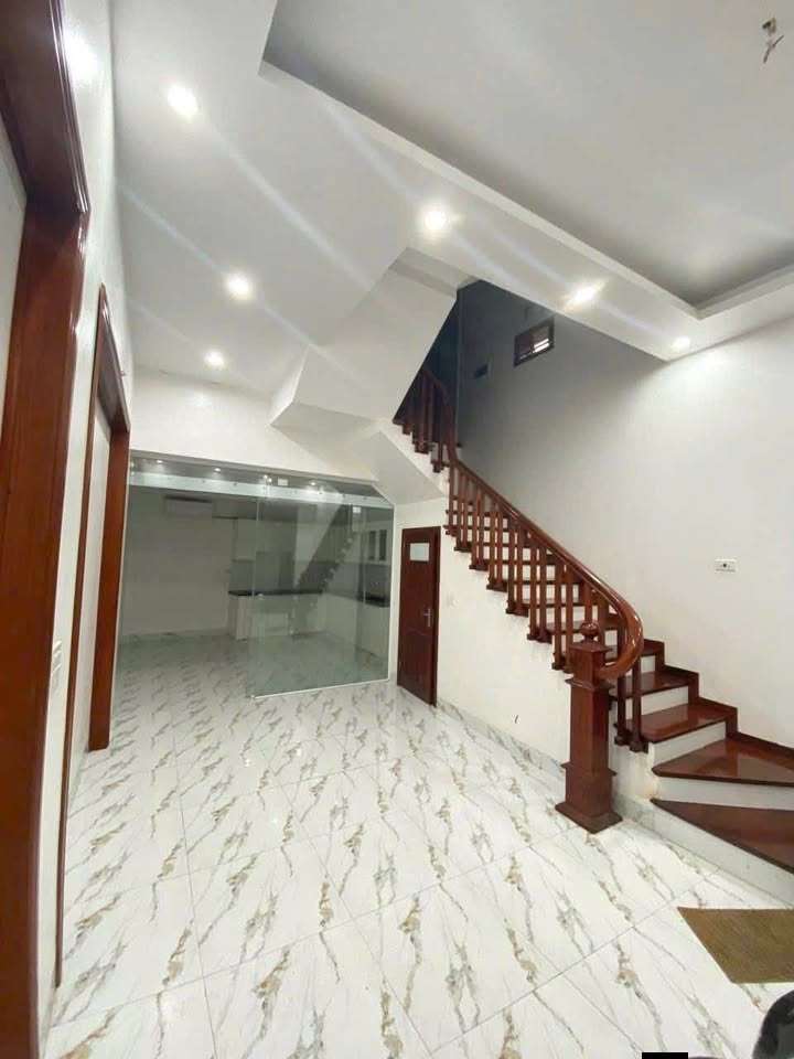 Nhà cho thuê tại Bình Lộc, Tân Bình, Hải Dương 4 tầng - Ô tô đỗ cửa, giá chỉ 5.5 triệu!