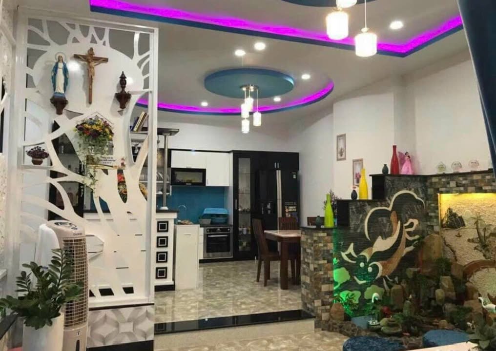 Nhà mặt tiền Đinh Liệt, Phan Thiết 100m² giá 10 triệu - Full nội thất sang trọng!