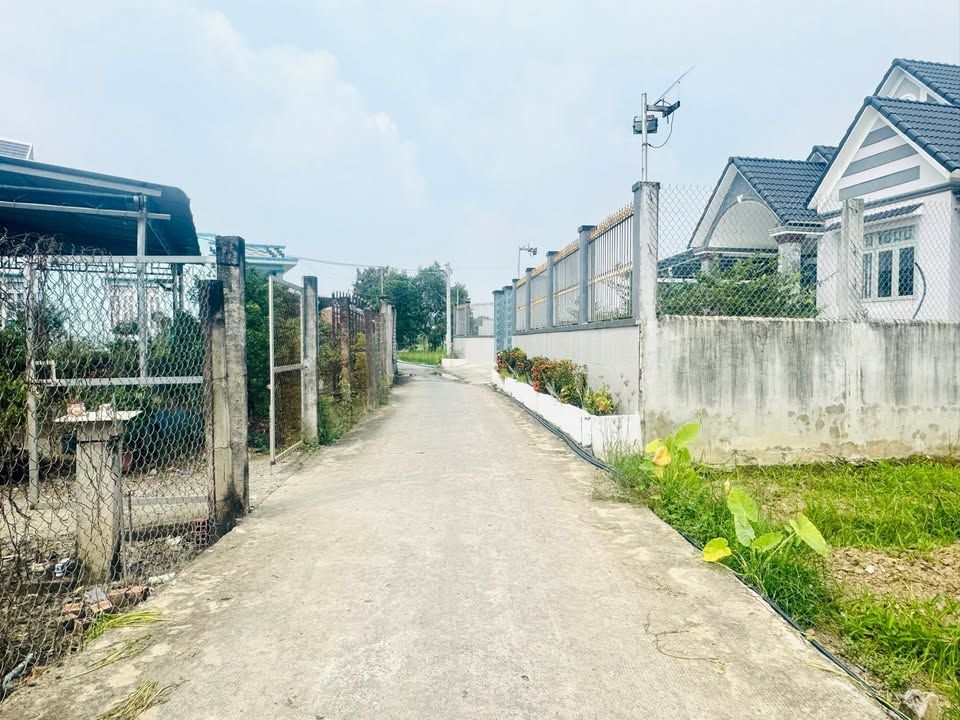 Đất nền thổ cư Mỹ Lộc, Cần Giuộc 97m² giá 800 triệu - Gần trung tâm tiện ích sống!