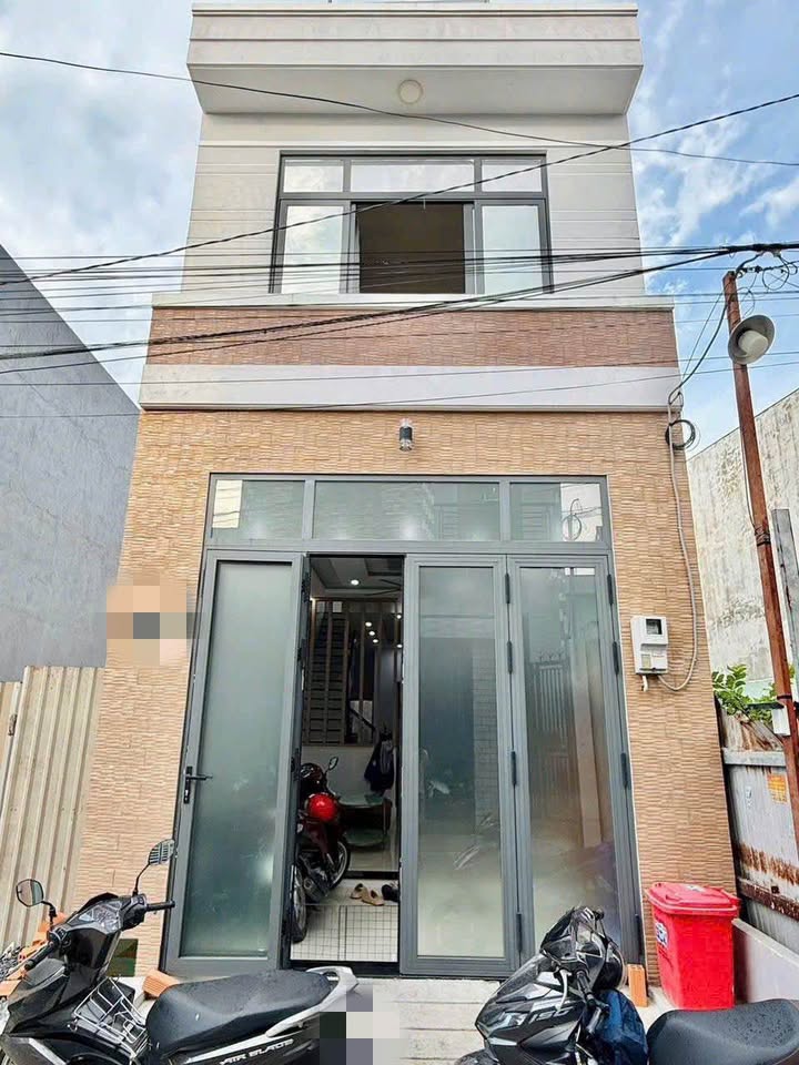 Nhà bán Đoàn Nguyễn Tuấn, Bình Chánh 60m² giá 910 triệu - Sẵn sàng vào ở ngay!