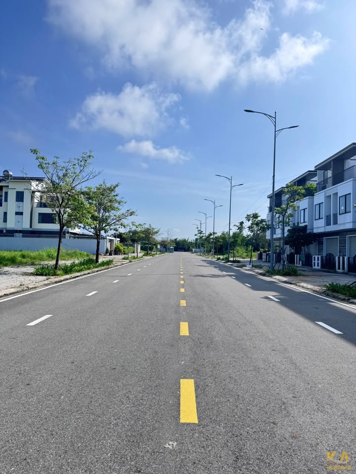 Bán đất mặt tiền Nguyễn Hữu Cảnh 635m² giá 26.9 tỷ - Đầu tư sinh lời ngay!