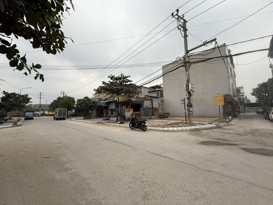 Đất nền góc 77m² tại Hạ Long - Kinh doanh sầm uất ngay mặt tiền!