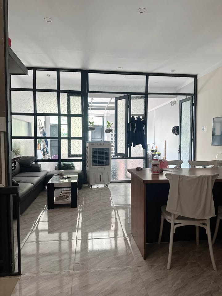 Nhà phố chính chủ tại khối 7, P Thành Nhất, Buôn Ma Thuột 100m² giá 700 triệu - Cơ hội đầu tư tuyệt vời!