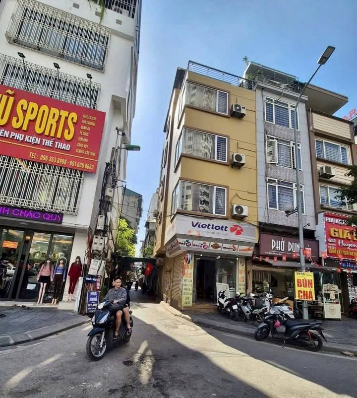 FrontHouse Tân Mai 42m² giá 5.9 tỷ - Kinh doanh đỉnh cao, ô tô vào tận nhà!