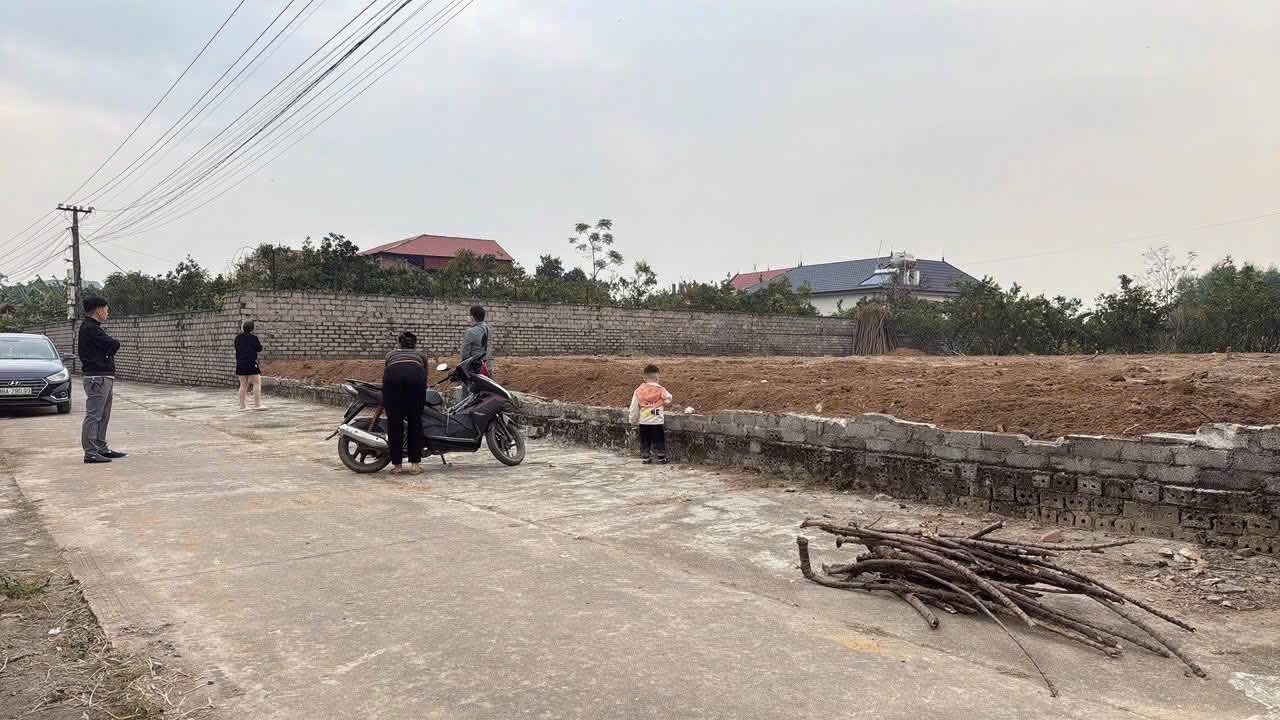 Đất nền 230m² thôn Trung Hậu, Lục Nam - Mặt tiền 7.4m, giá thỏa thuận!