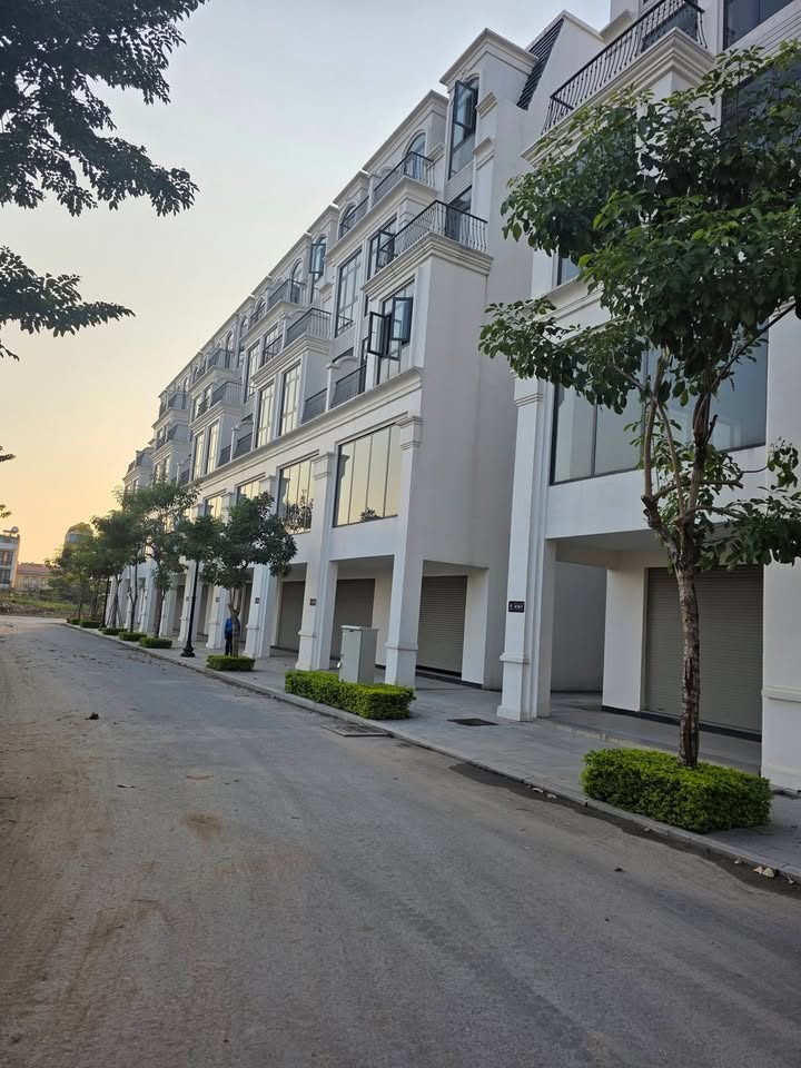 Townhouse Hinode Royal Park Kim Chung 118,8m² giá 19,4 tỷ - Sẵn sàng vào ở ngay!