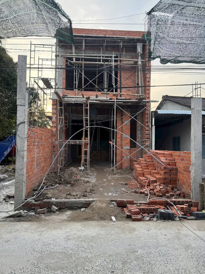 Nhà 1 Trệt 1 Lững Cần Thơ 90m² giá 1.79 tỷ - Thiết kế hiện đại, vào ở ngay!