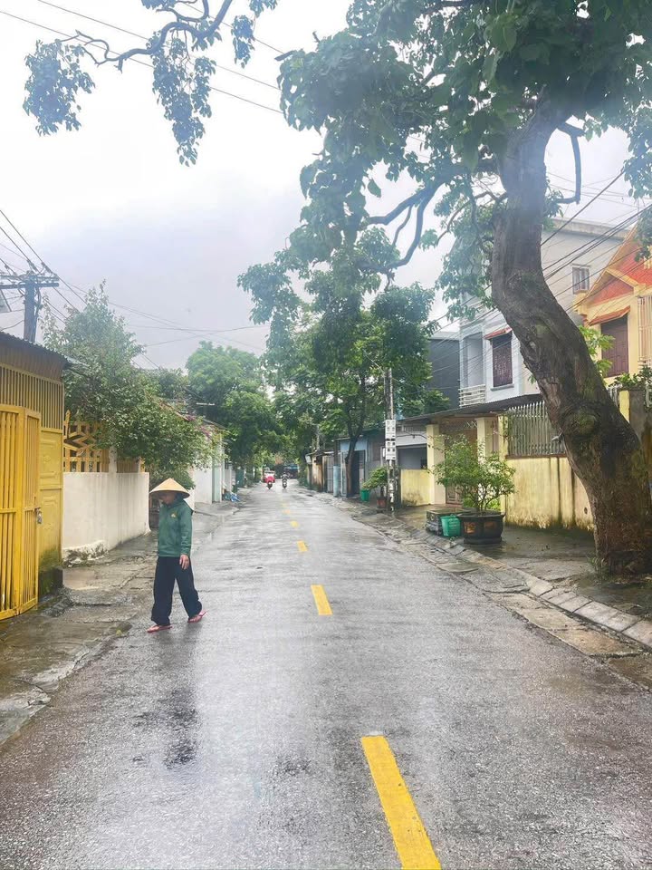 Đất thổ cư 400m² phường Đông Tân, Thanh Hóa - Ô tô vào tận nơi, giá chỉ 2.8 tỷ!