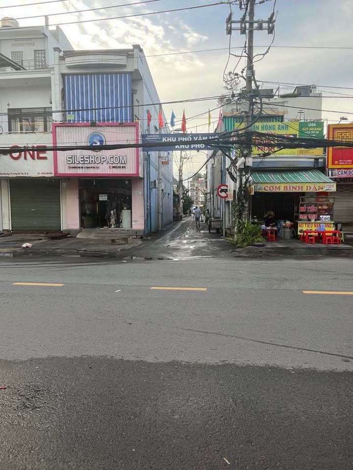 Nhà phố Trung Mỹ Tây, quận 12, 78m² giá 5.2 tỷ - Chính chủ bán gấp!