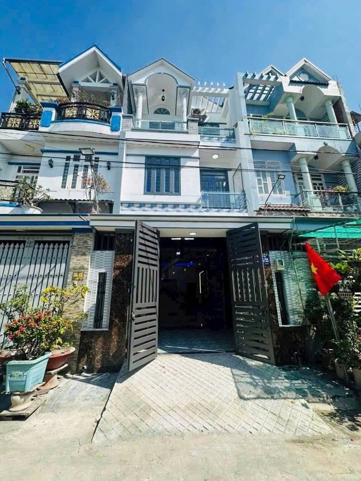 Nhà bán Phan Văn Hớn, xã Bà Điểm 90m² giá 6.5 tỷ - Khu dân cư an ninh cao!