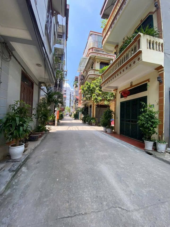 Đất nền Xuân Phương 57.5m² giá 12 tỷ - Ô tô đỗ cửa, cơ hội đầu tư hấp dẫn!