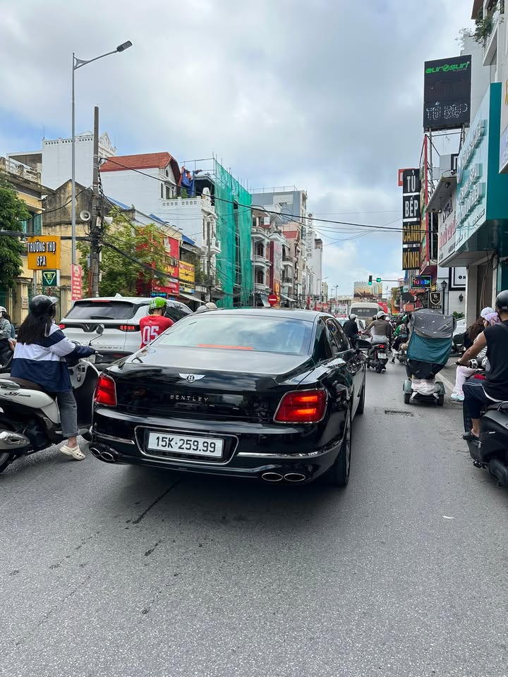 Nhà mặt đường Tô Hiệu, Lê Chân, 86m² giá chỉ 3X tỷ - Nhà đẹp, thang máy sẵn sàng!