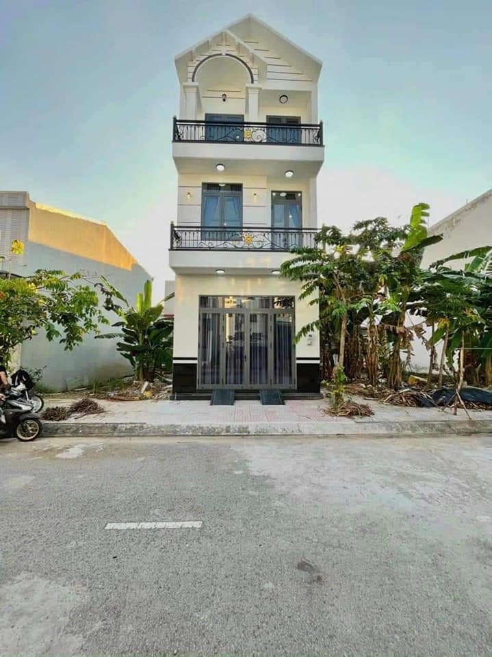 Nhà 1 trệt 2 lầu Hưng Thạnh Cần Thơ 65m² giá 4.6 tỷ - Tặng full nội thất cao cấp!