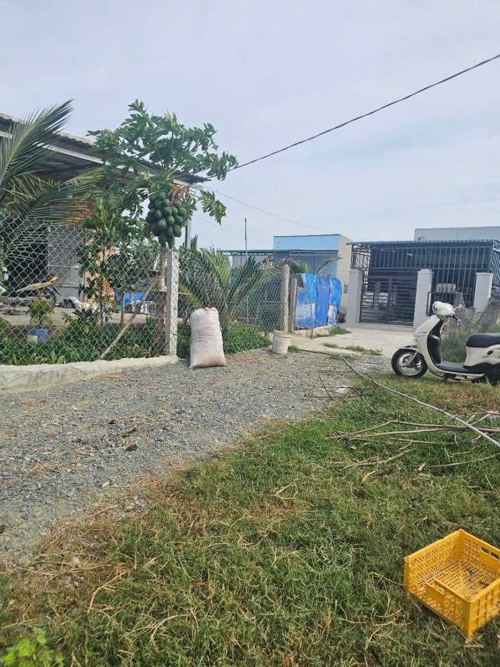 Đất nền hẻm Cù Chính Lan, Tân Bình 370m² giá 400 triệu - Cơ hội đầu tư tuyệt vời!