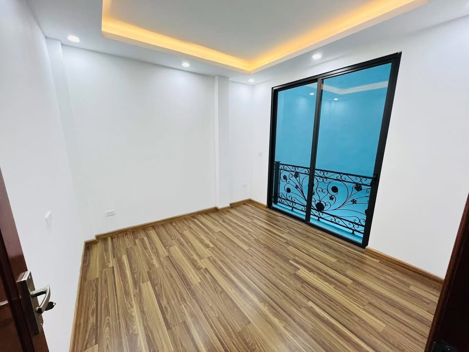 Bán nhà 30m² đường Lê Quang Đạo, quận Nam Từ Liêm - Thiết kế hiện đại, thang máy tiện nghi!