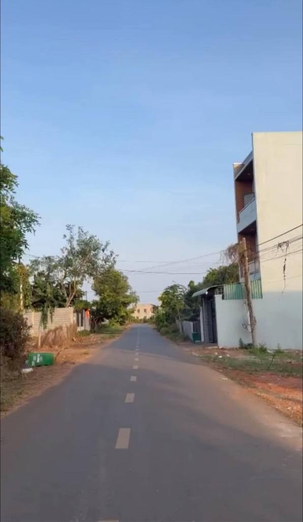 Nhà phố Hoà Long, Bà Rịa 87m² giá chỉ 2.8 tỷ - Sổ hồng chính chủ, sẵn sàng vào ở!