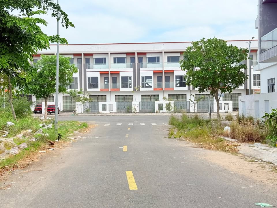 Đất nền biệt thự KĐT Tây Bắc, 207,59m² giá 2 tỷ - Xây nhà vườn lý tưởng!