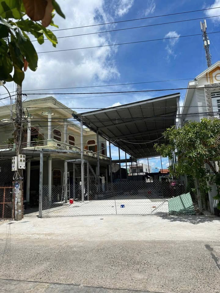 Nhà kho cho thuê tại Đường Trần Phú, Phú Thọ 1, 700m² chỉ 7 triệu/tháng - Tiện lợi cho kinh doanh!