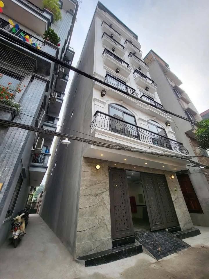 Nhà 8 tầng Xuân Đỉnh 99m² giá 34,5 tỷ - Đường rộng ô tô đỗ cửa!