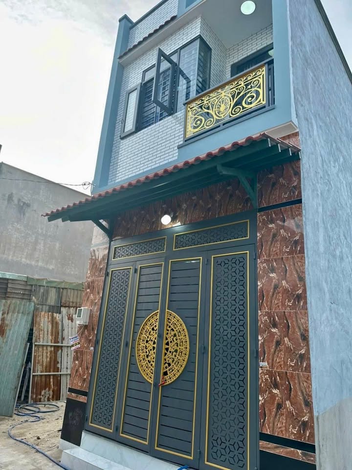 Nhà bán Tân Vĩnh Lộc Bình Chánh 56m² giá 2.4 tỷ - Hẻm thông xe hơi ra vào thoải mái!