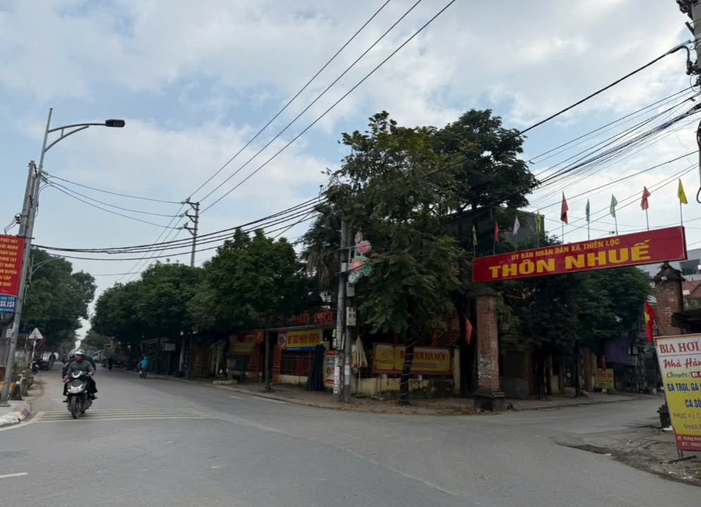 Đất Nhuế Kim Chung 50m² giá 4 tỷ - Tặng nhà cấp 4, ô tô vào tận nơi!