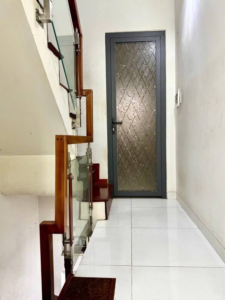 Nhà phố 3 tầng Nguyễn Biểu, quận 5, 27m² giá 5.7 tỷ - Đầu tư sinh lời ngay!