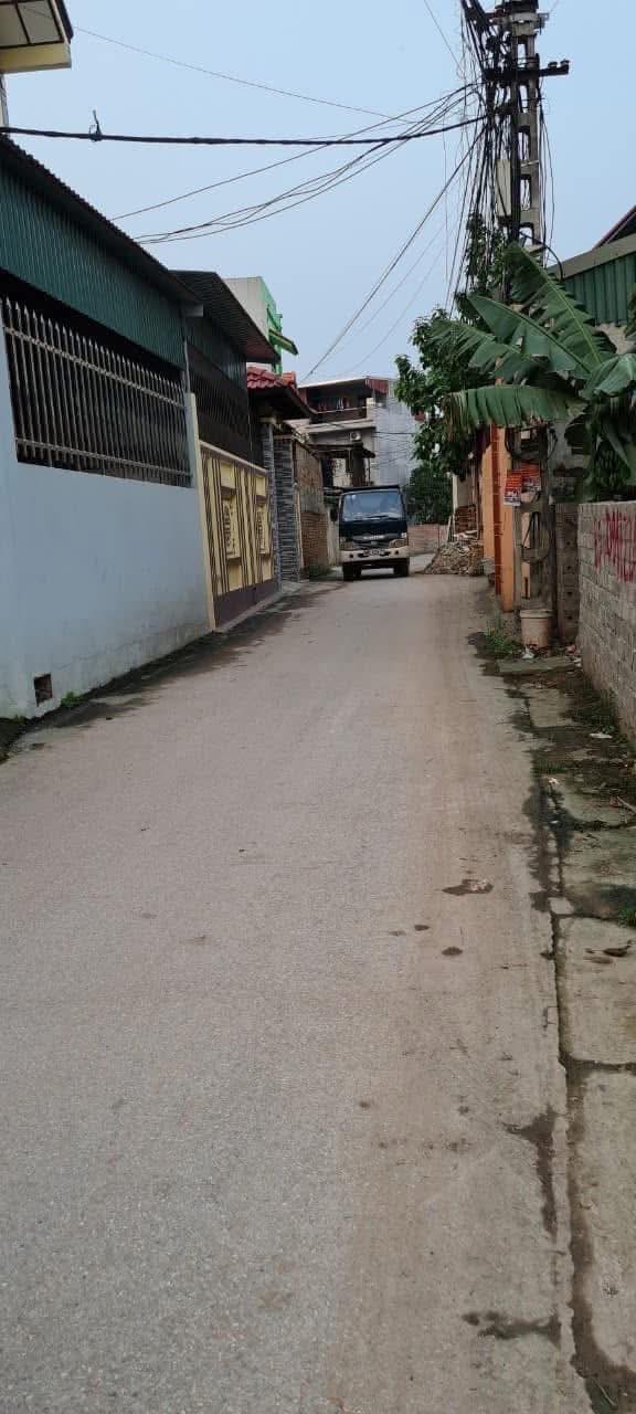 Đất nền Bắc Giang 70m² giá 2 tỷ - Khu dân cư sầm uất, tiện ích đầy đủ!