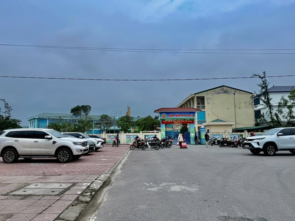 Đất nền Nghi Đức Vinh 185m² giá thỏa thuận - Mặt tiền 7,5m, kinh doanh tốt!