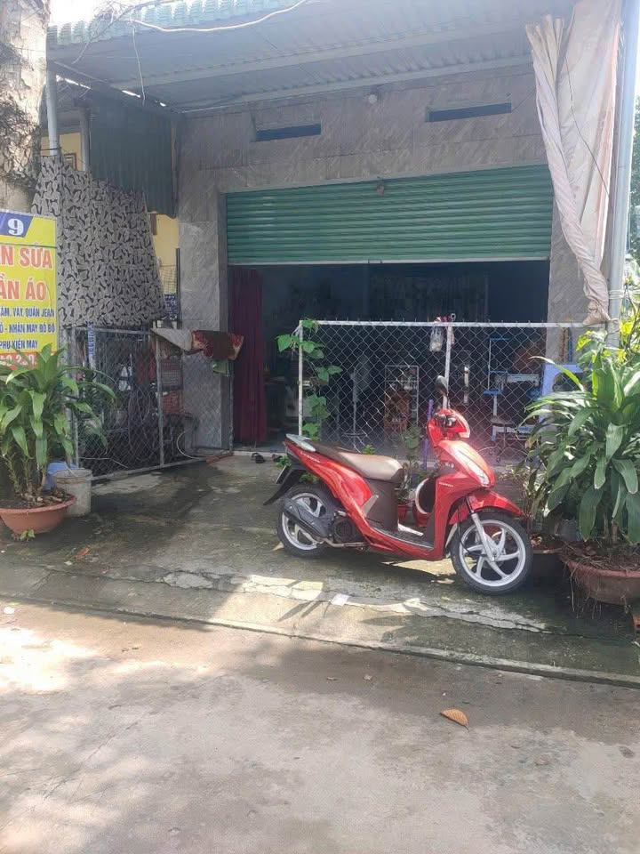 Nhà gác lửng Đất Cuốc, Bắc Tân Uyên 130m² giá 2.7 tỷ - Kinh doanh thuận lợi ngay chợ!