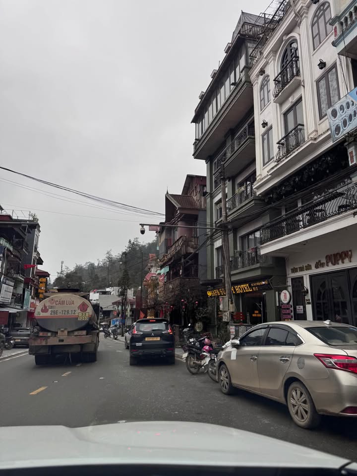 Bán nhà đất mặt tiền đường N2, Sa Pa 120m² giá 10 tỷ - Cơ hội đầu tư hiếm có!